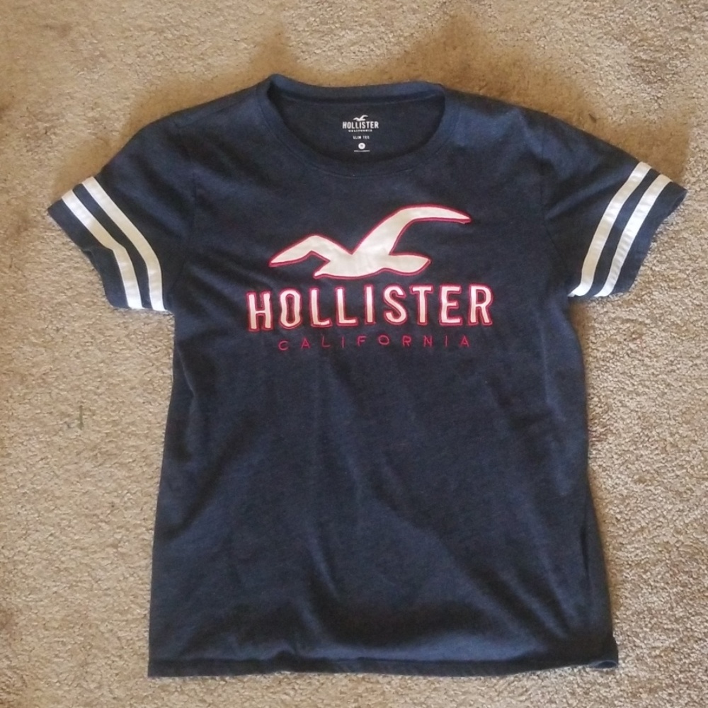 Hollister Tee